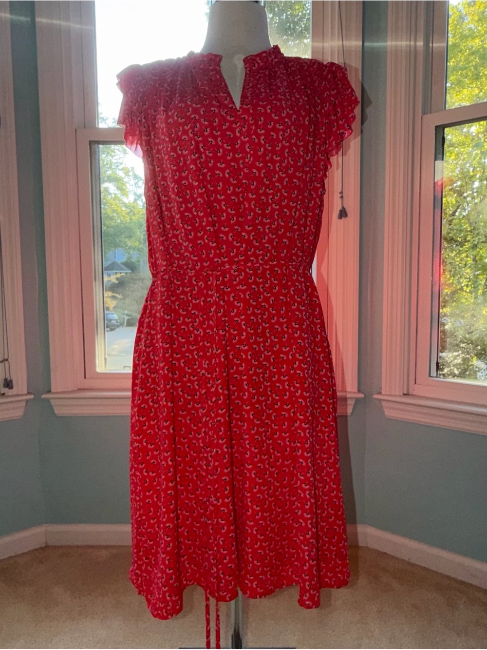Amazon Essentials Red Floral Flutter Sleeve Belted Dress - Size L - EUC